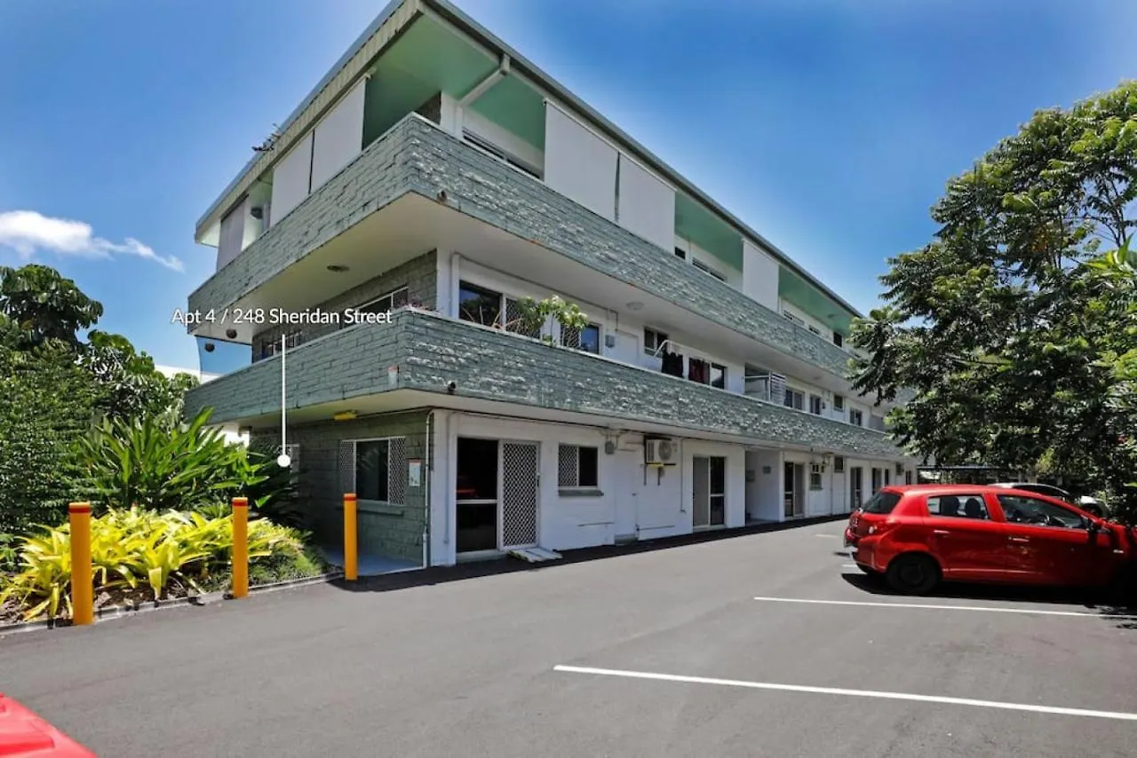 Ground Floor Easy Unit Close To City 4 Cairns 0*,  Australien